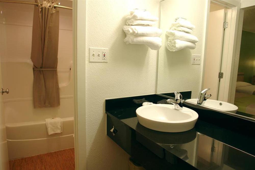 Motel 6-Plano, Tx - Plano Northeast Oda fotoğraf